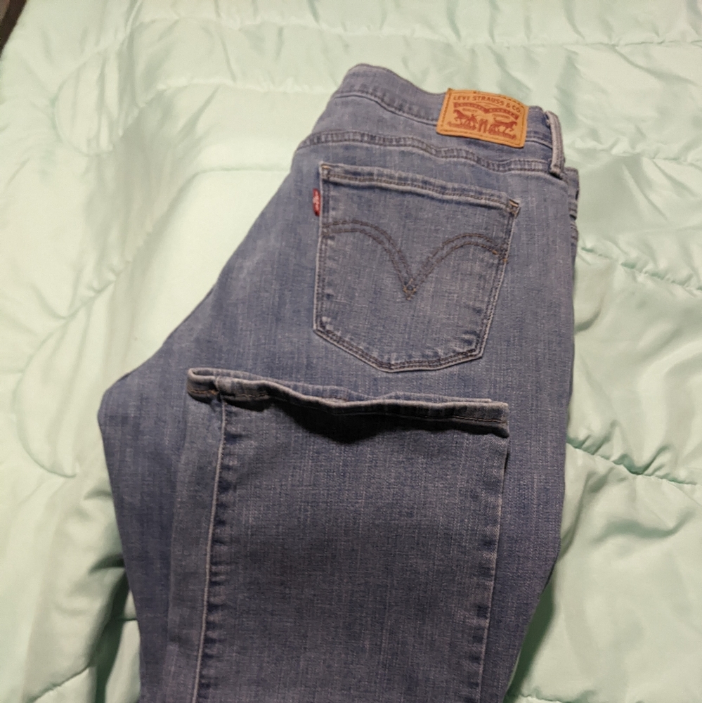 Levi's - Picture 5 of 6